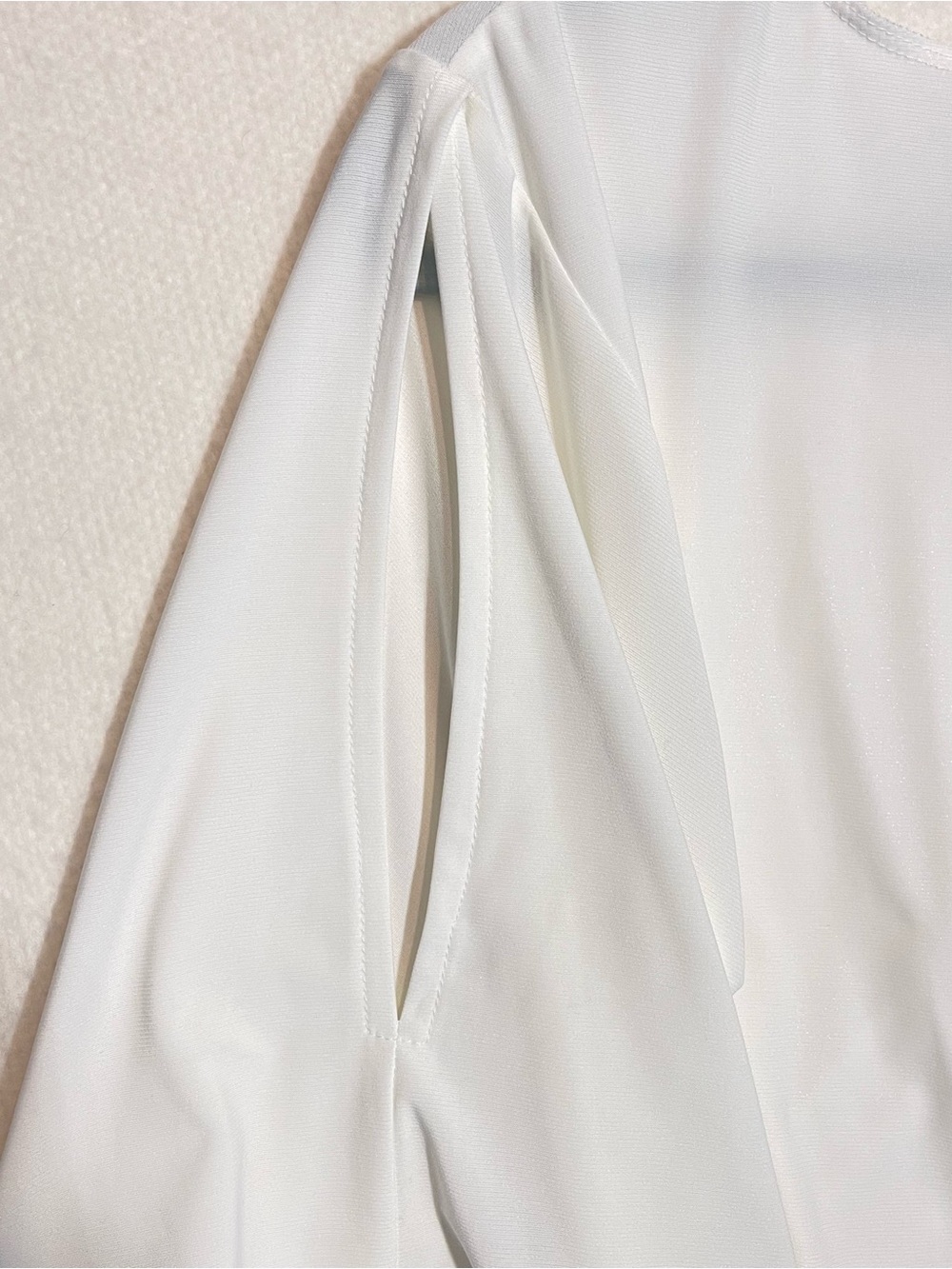 Coco Bianco Cream Wrap-Style Ruched V-Neck Blouse - Picture 5 of 5